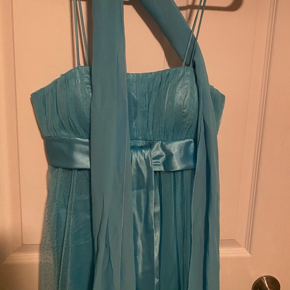 Prom dress - Picture 4 of 7